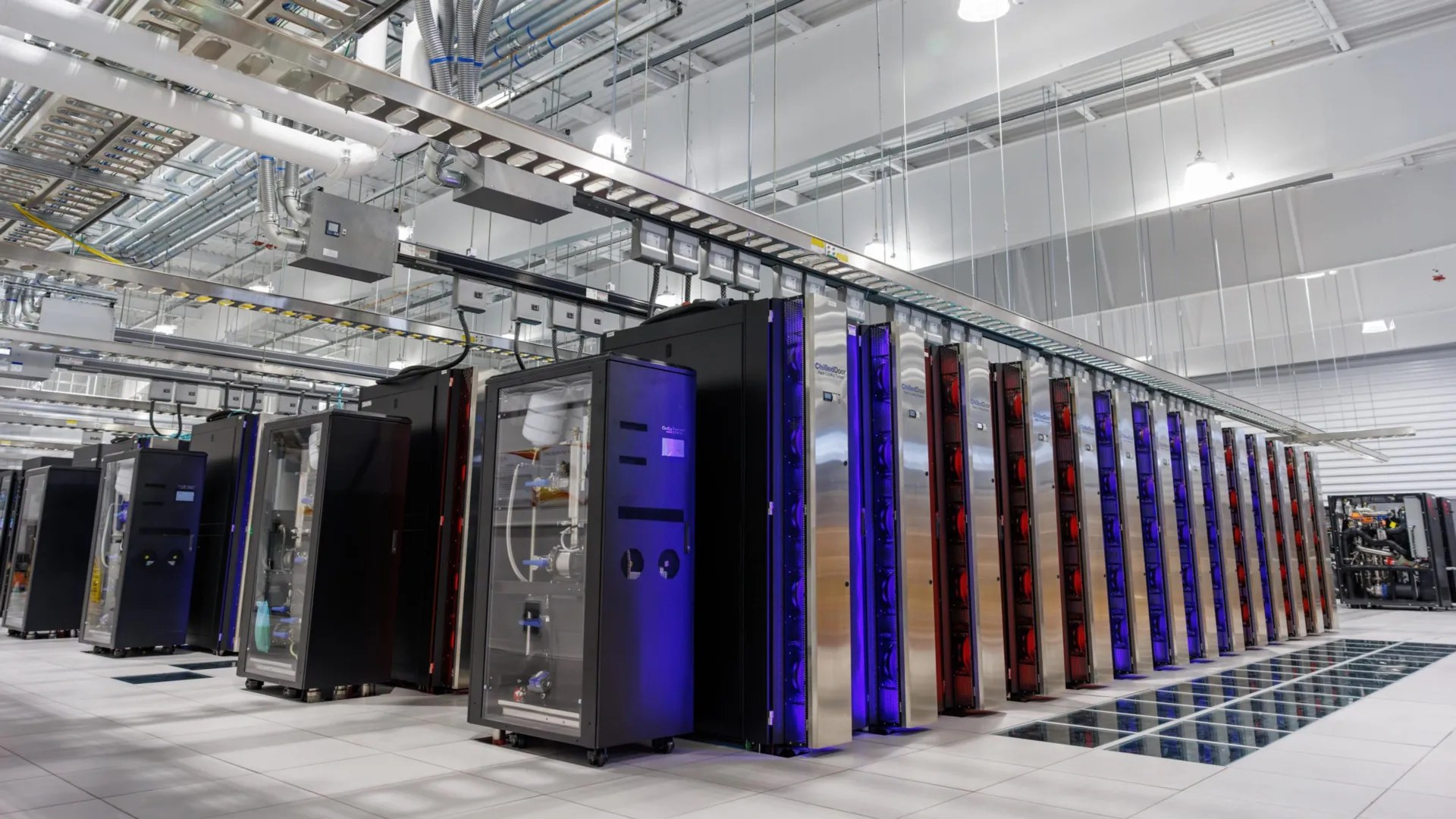 Конец эпохи GPU-ферм: как нейросимвольный ИИ меняет экономику вычислений