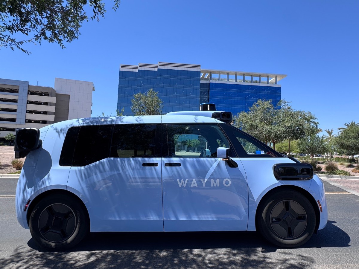 Waymo вывела флот из 4000 роботакси на улицы 14 городов США